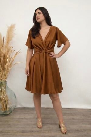 Anna – Robe de témoin avec dos papillon
