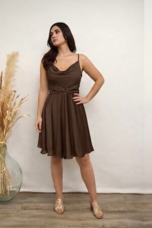 Léonie — Robe en satin à col bénitier pour cérémonie